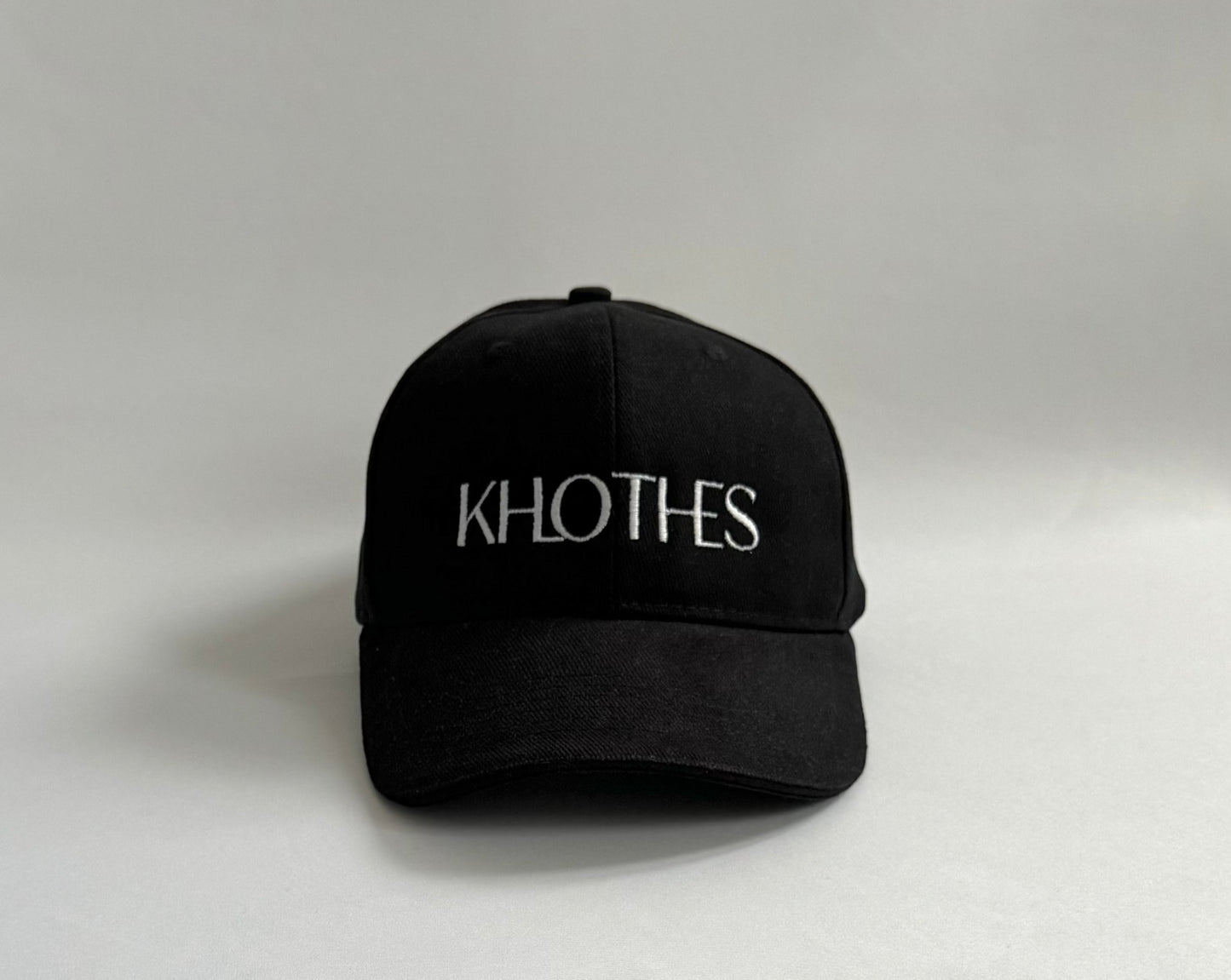 CASQUETTE NOIRE KHLOTHES
